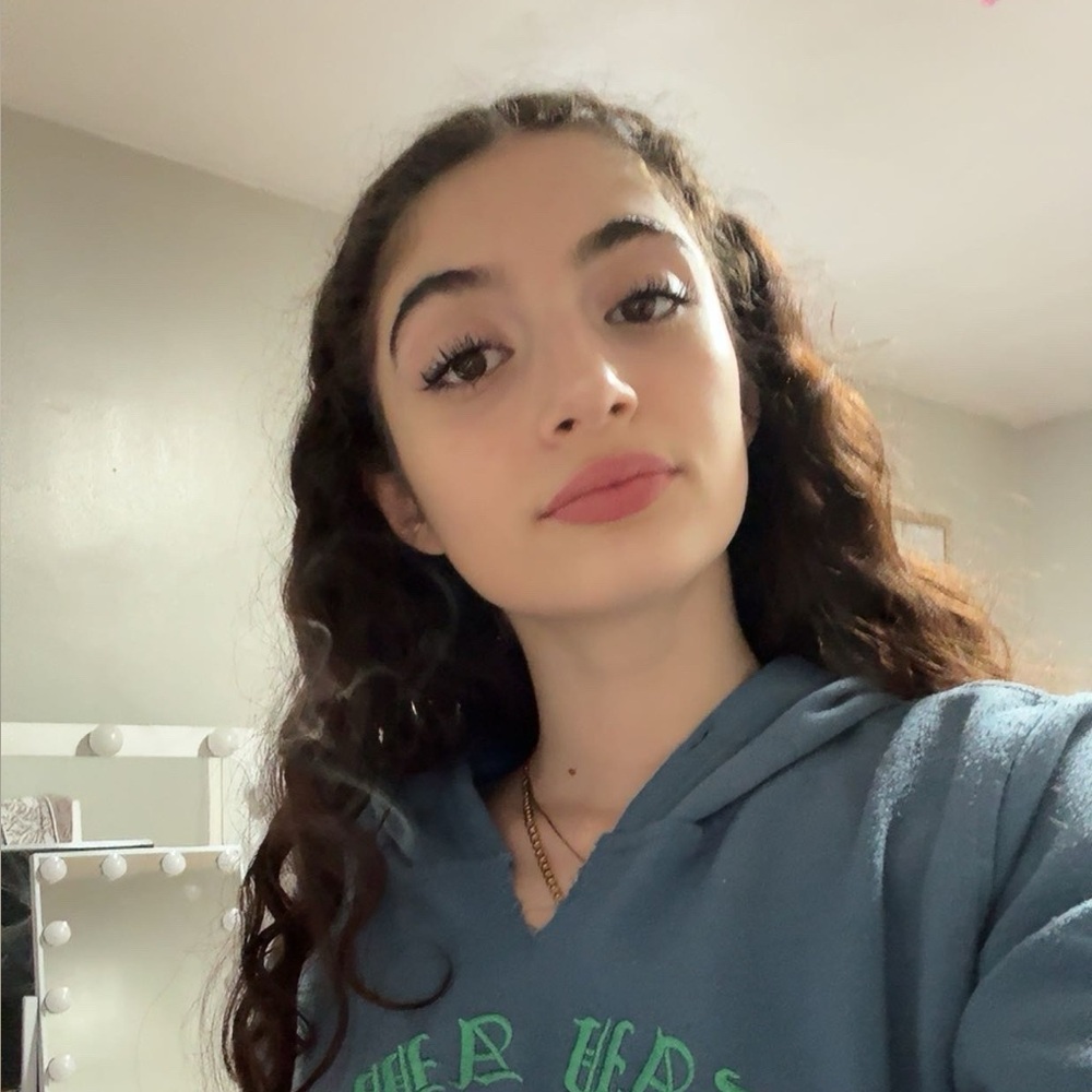 Meet your Posher, Yasmin
